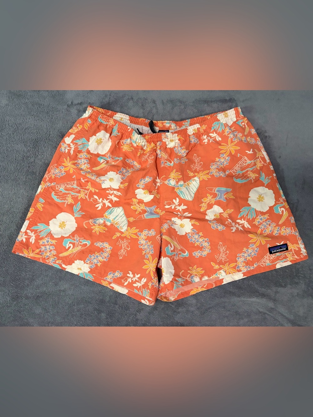 Patagonia men’s baggies - size XL